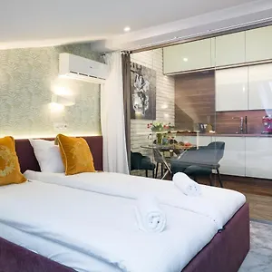 Deluxe In Cracow - Old Town & Cracow Kazimierz Apartment Krakow